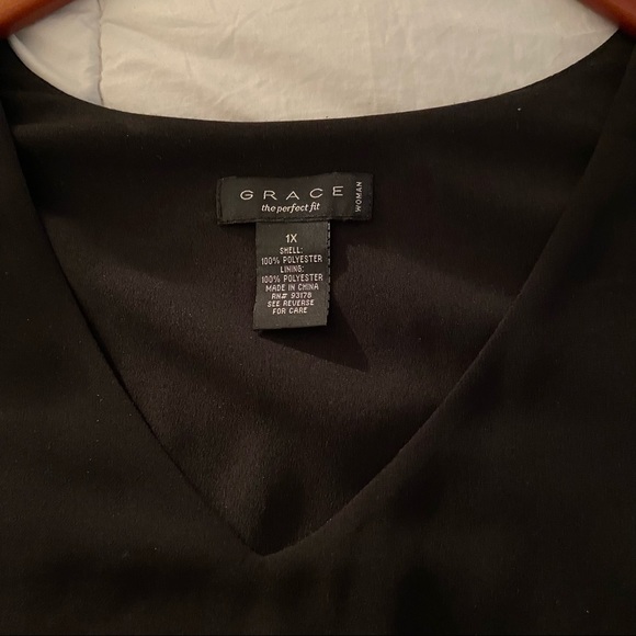 V Neck Blouse with Ruffled Sleeves - Picture 6 of 6